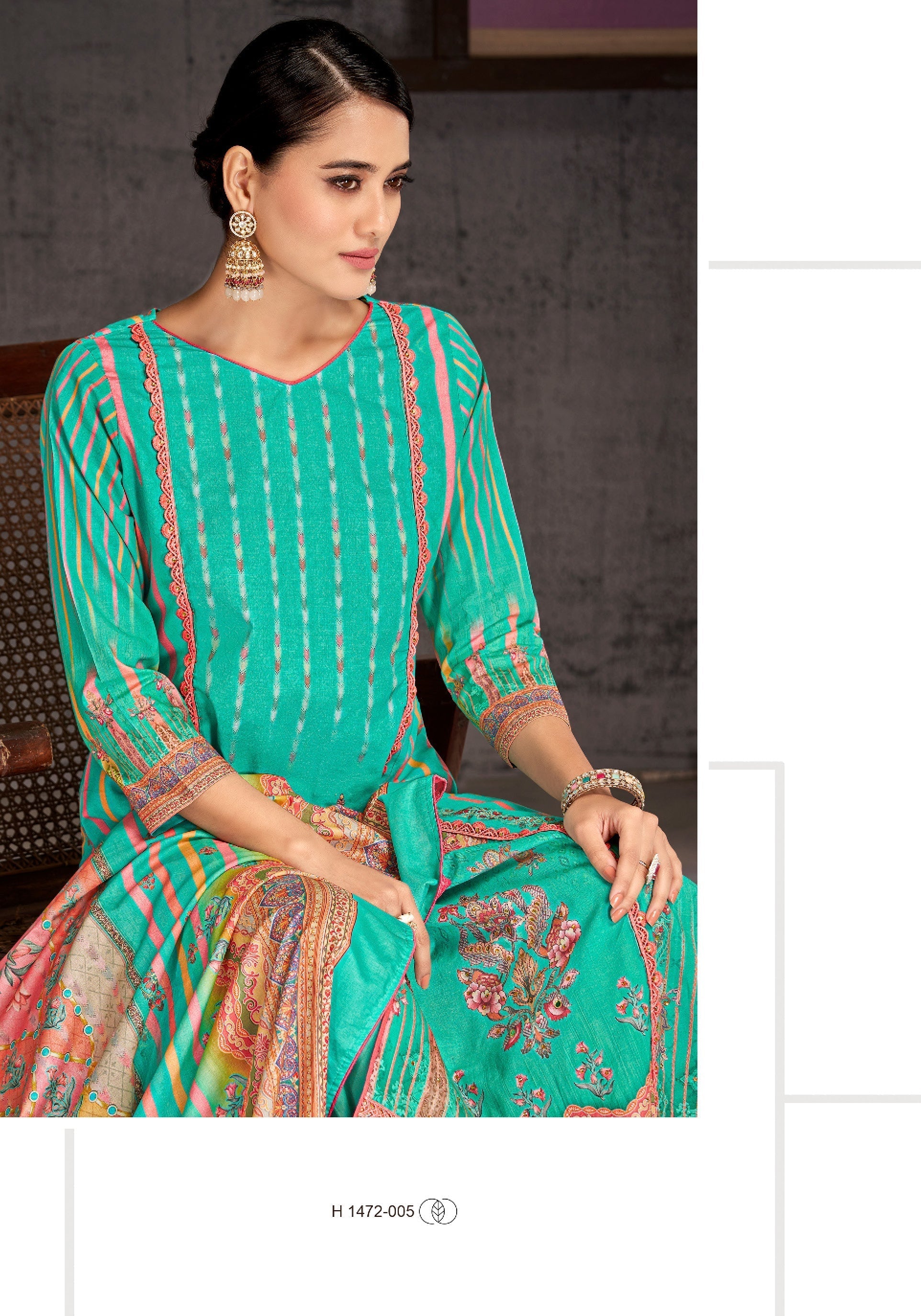 Per Pcs : 899